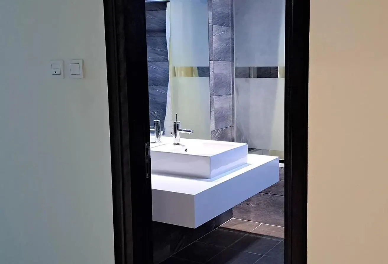 Luxurious 2 Bedroom Dt Apartment Dubai United Arab Emirates